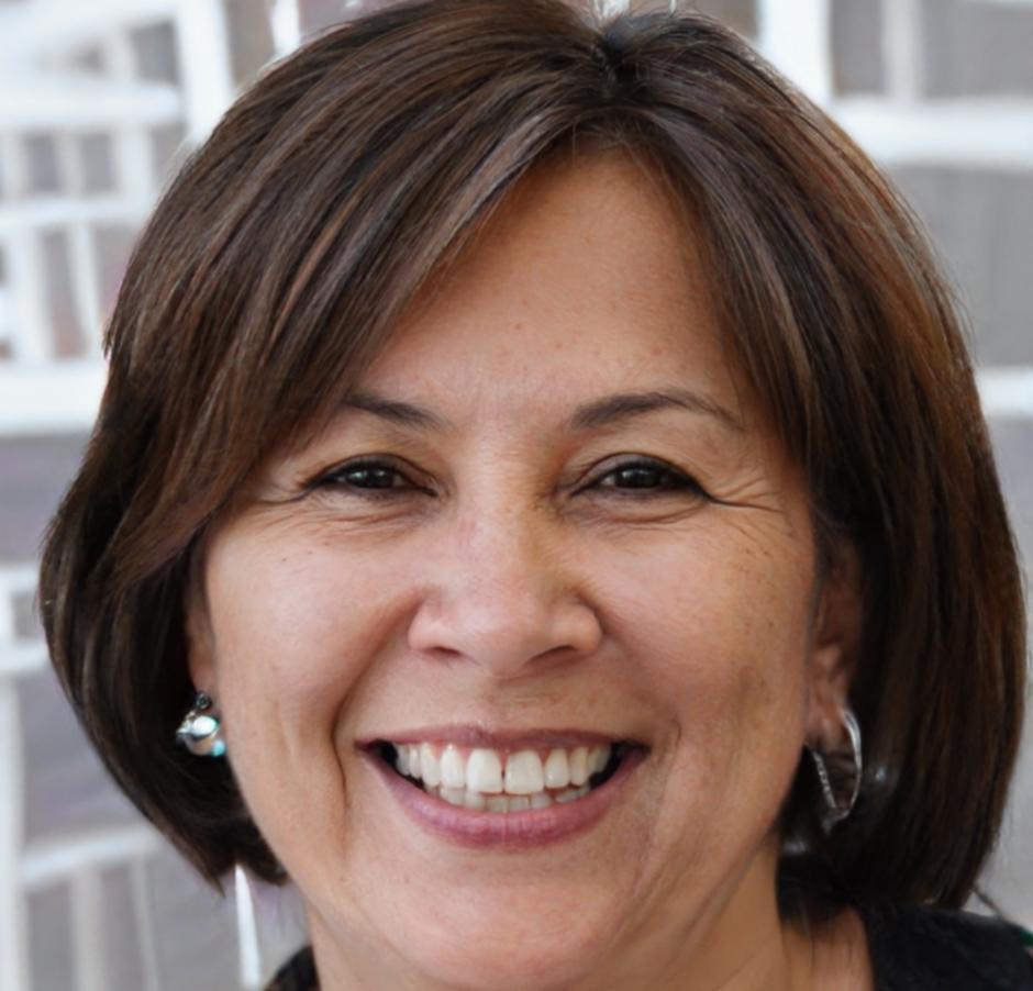Colaboradora externa especializada en análisis sectorial